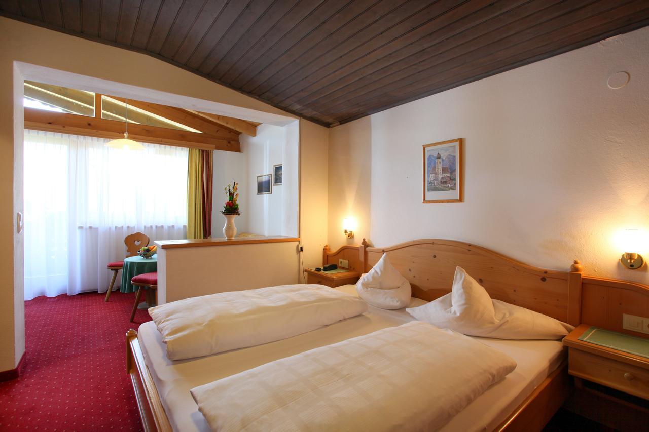 Alpenhotel Landhaus Kuechl Kirchberg in Tirol Bagian luar foto