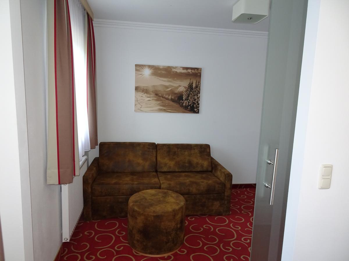 Alpenhotel Landhaus Kuechl Kirchberg in Tirol Bagian luar foto